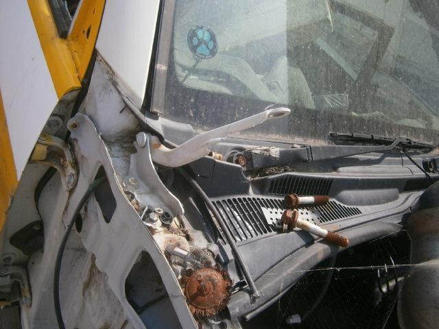 Решетка под лобовое стекло Тойота Хайлюкс Сурф в Бугуруслане 29486
